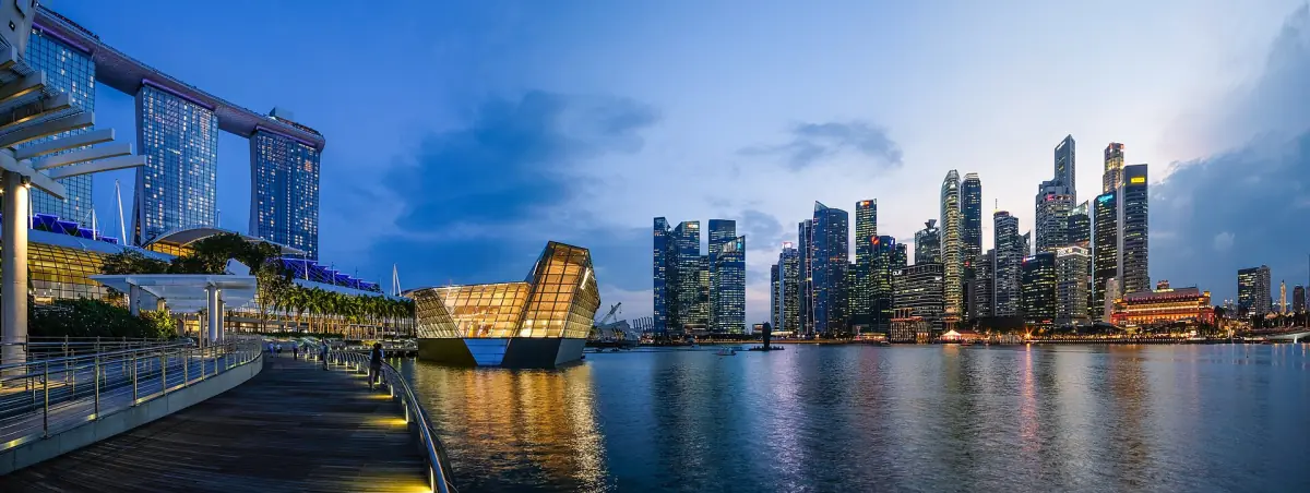 Marina Bay and the skyline at dusk